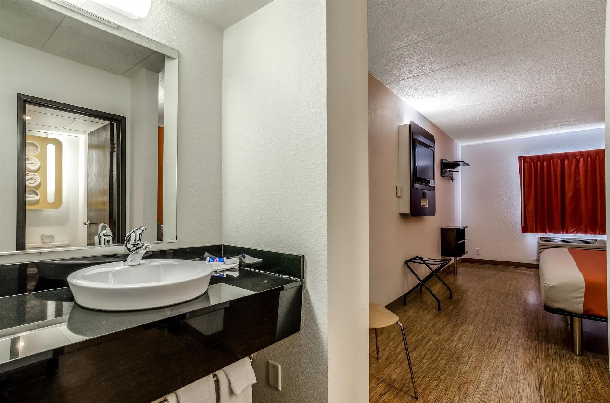Motel 6-York, Ne מראה חיצוני תמונה